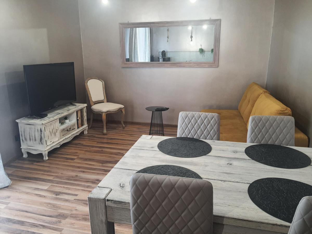 Апартаменти Apartament Nad Fontanna Мальборк Екстер'єр фото